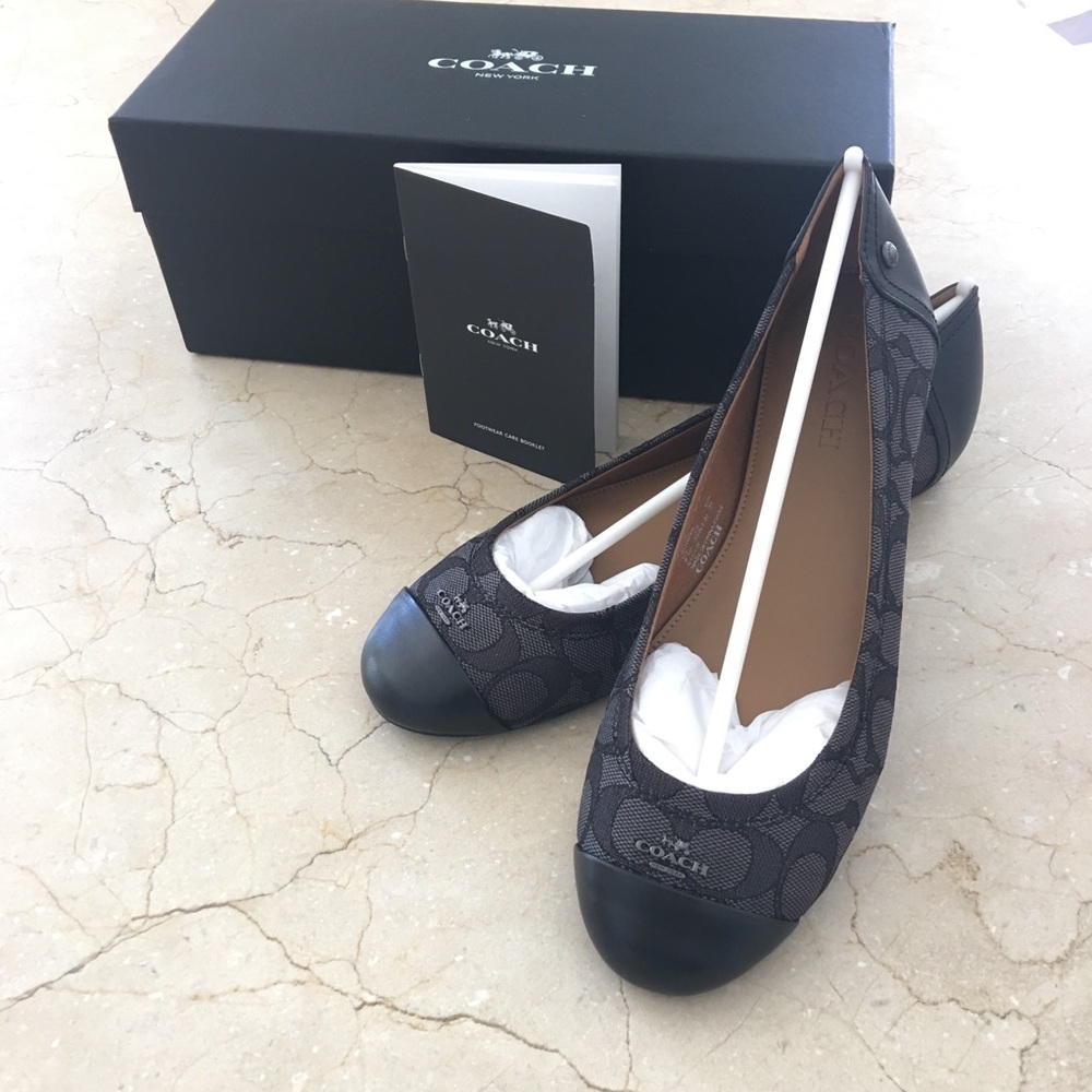 Coach Chelsea Flats size 8.5